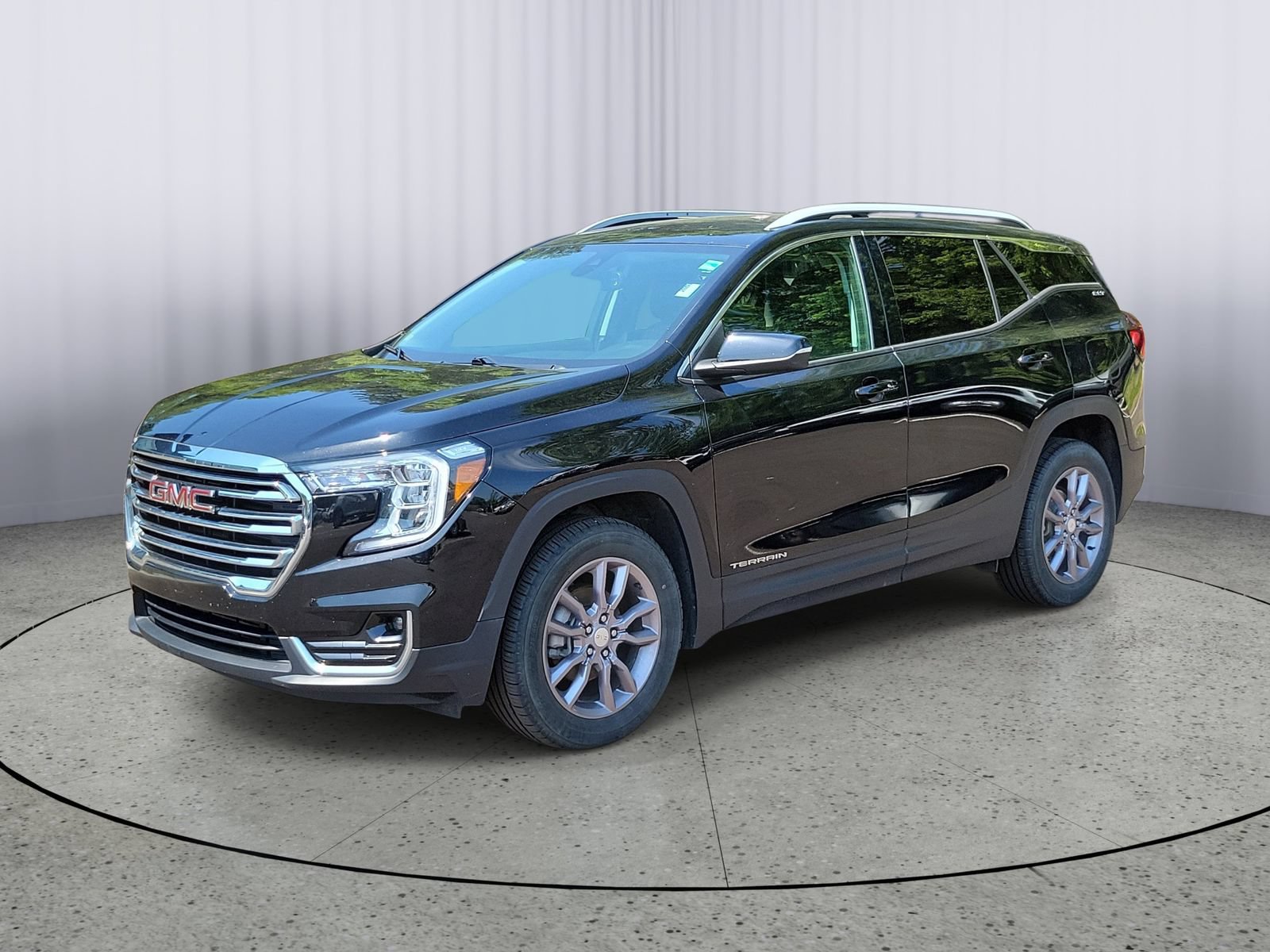 Used 2023 GMC Terrain SLT w/ LPO, Floor Liner Package AWD/4WD image 5