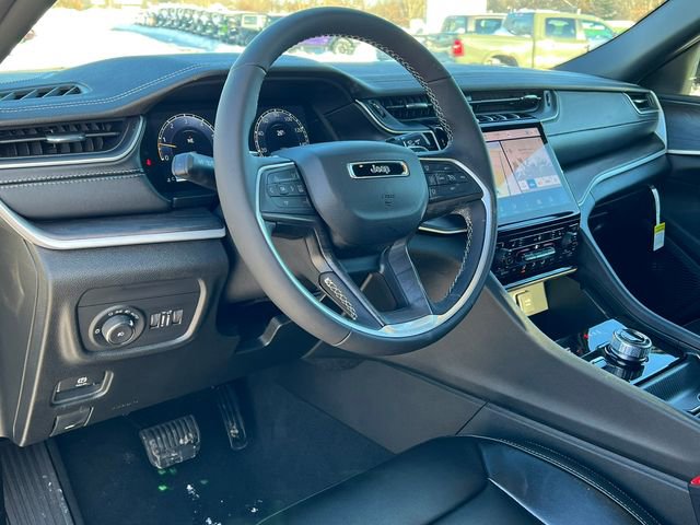 New 2025 Jeep Grand Cherokee L Limited image 18
