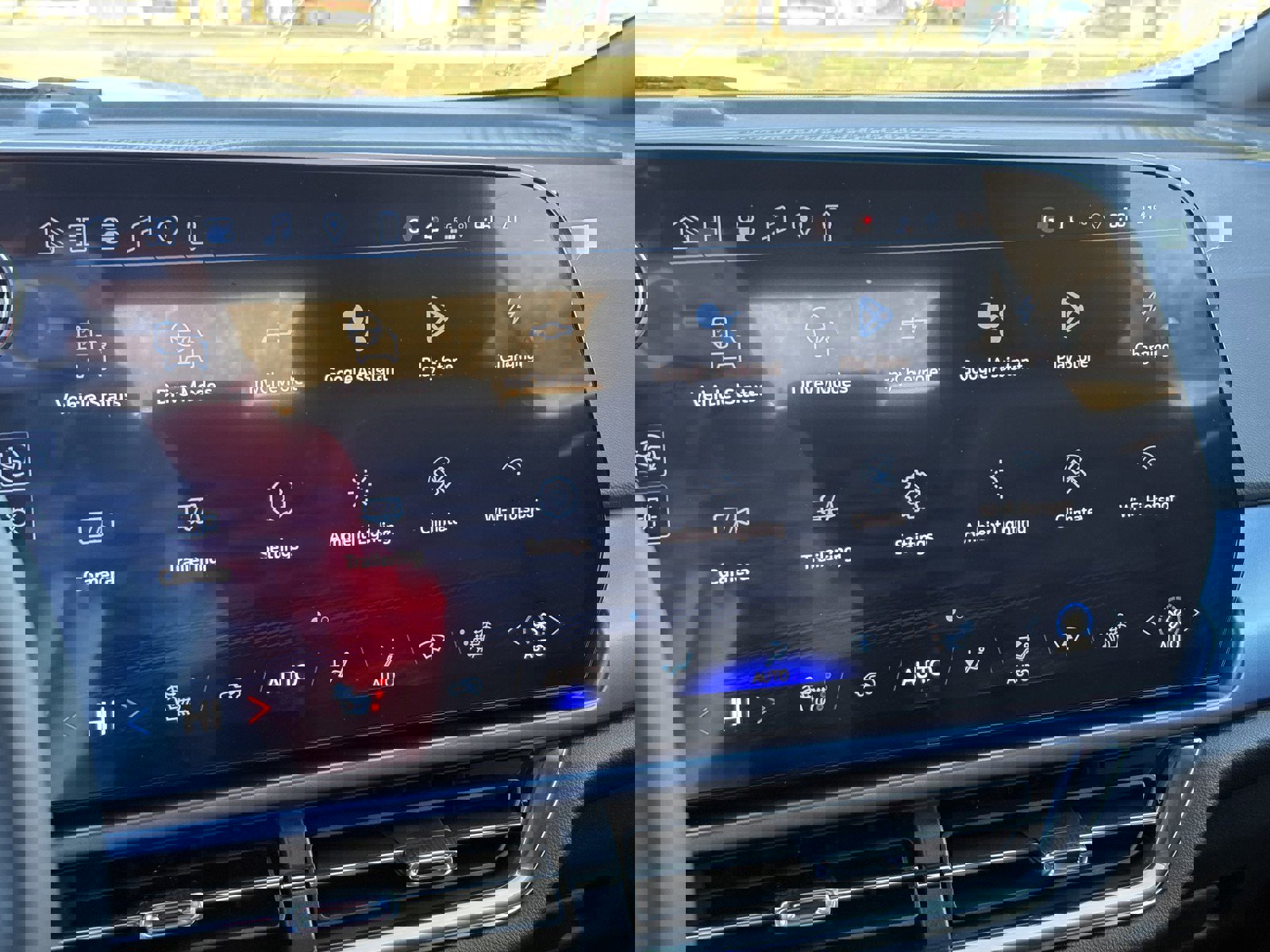 New 2026 Chevrolet Equinox EV LT w/ LPO, Blackout Package image 22