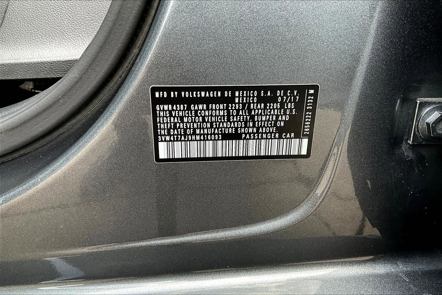 Used 2017 Volkswagen Jetta GLI image 21