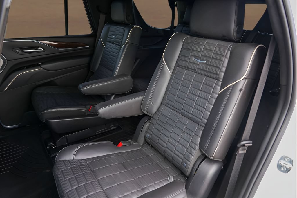 Used 2022 Cadillac Escalade Sport Platinum AWD/4WD image 26
