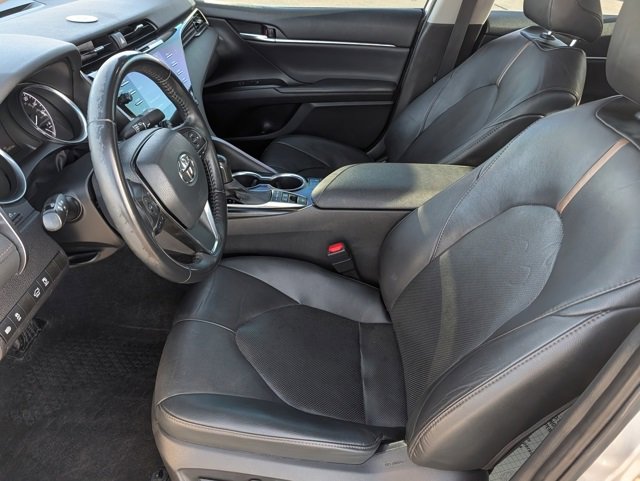 Used 2020 Toyota Camry XLE image 10