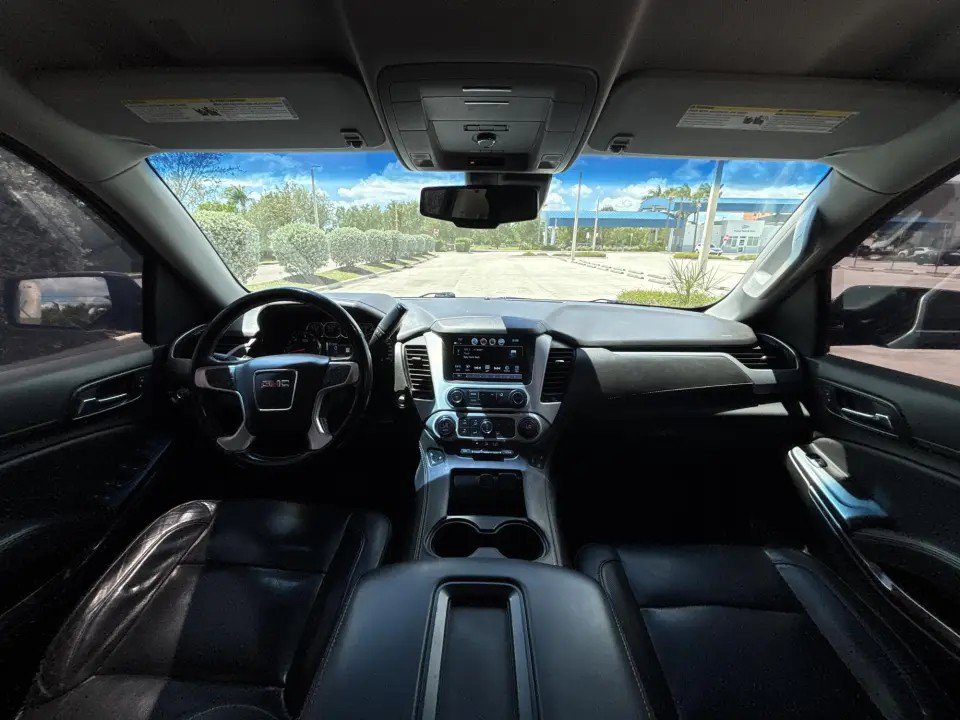 Used 2019 GMC Yukon XL SLT AWD/4WD image 10