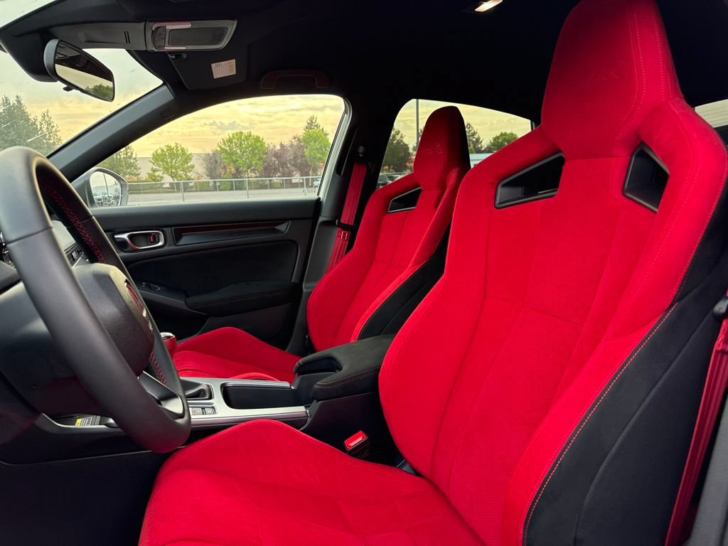 Certified 2025 Honda Civic Type R image 9