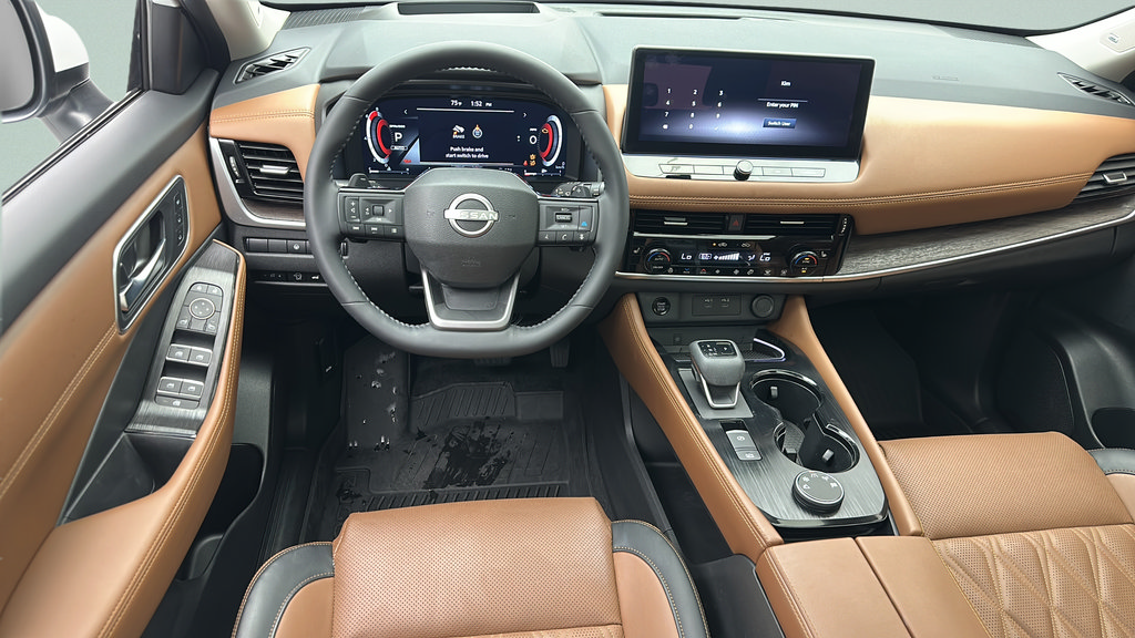 Used 2026 Nissan Rogue Platinum w/ Platinum Premium Package AWD/4WD image 11