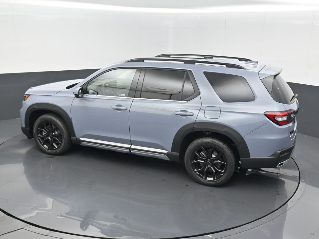 New 2025 Honda Pilot Touring image 15