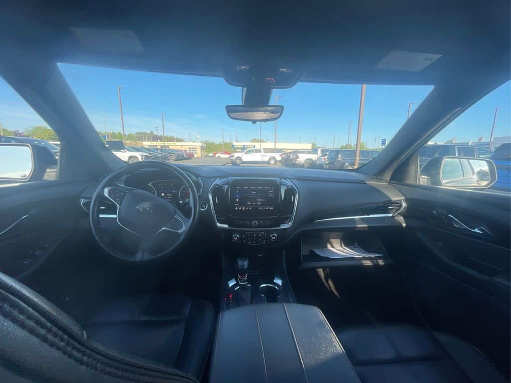 Used 2022 Chevrolet Traverse RS AWD/4WD image 42