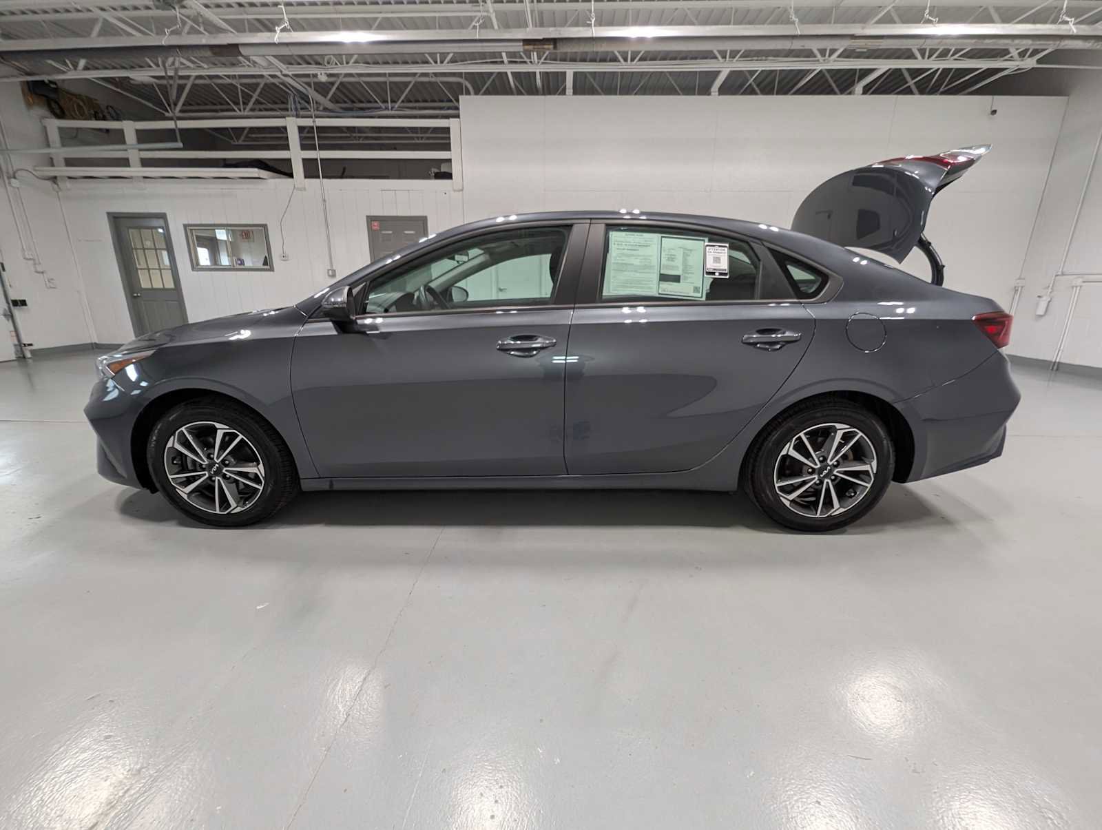 Certified 2023 Kia Forte LXS w/ LXS Technology Package FWD image 12