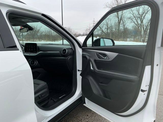 Used 2024 Chevrolet Blazer LT w/ Midnight/Sport Edition image 17