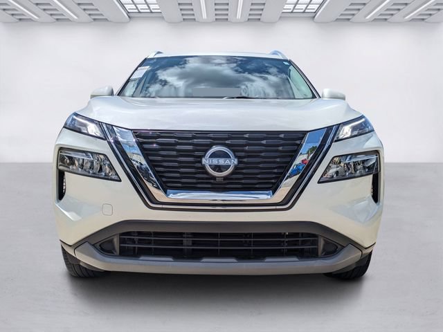 Used 2023 Nissan Rogue SV w/ SV Premium B Package FWD image 2