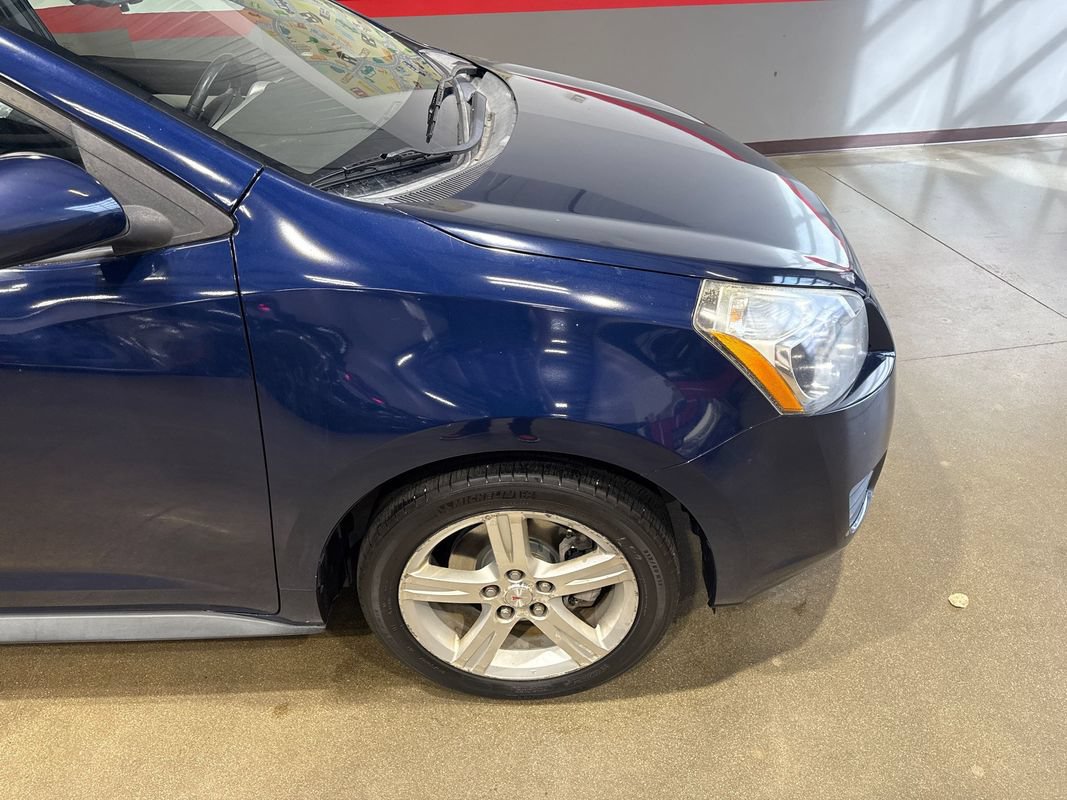 Used 2010 Pontiac Vibe AWD w/ Sun And Sound Package image 39