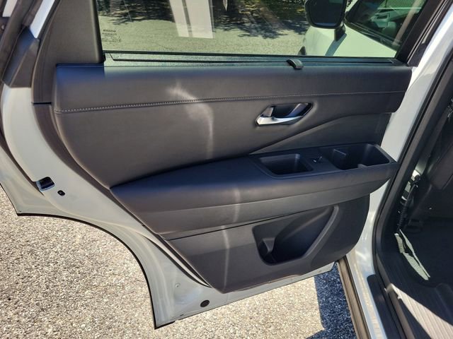 Used 2024 Nissan Pathfinder SL w/ Cargo Package FWD image 30