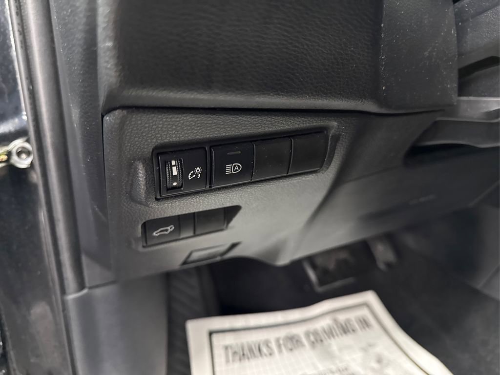 Used 2023 Toyota Corolla Cross XLE w/ Convenience Package image 37