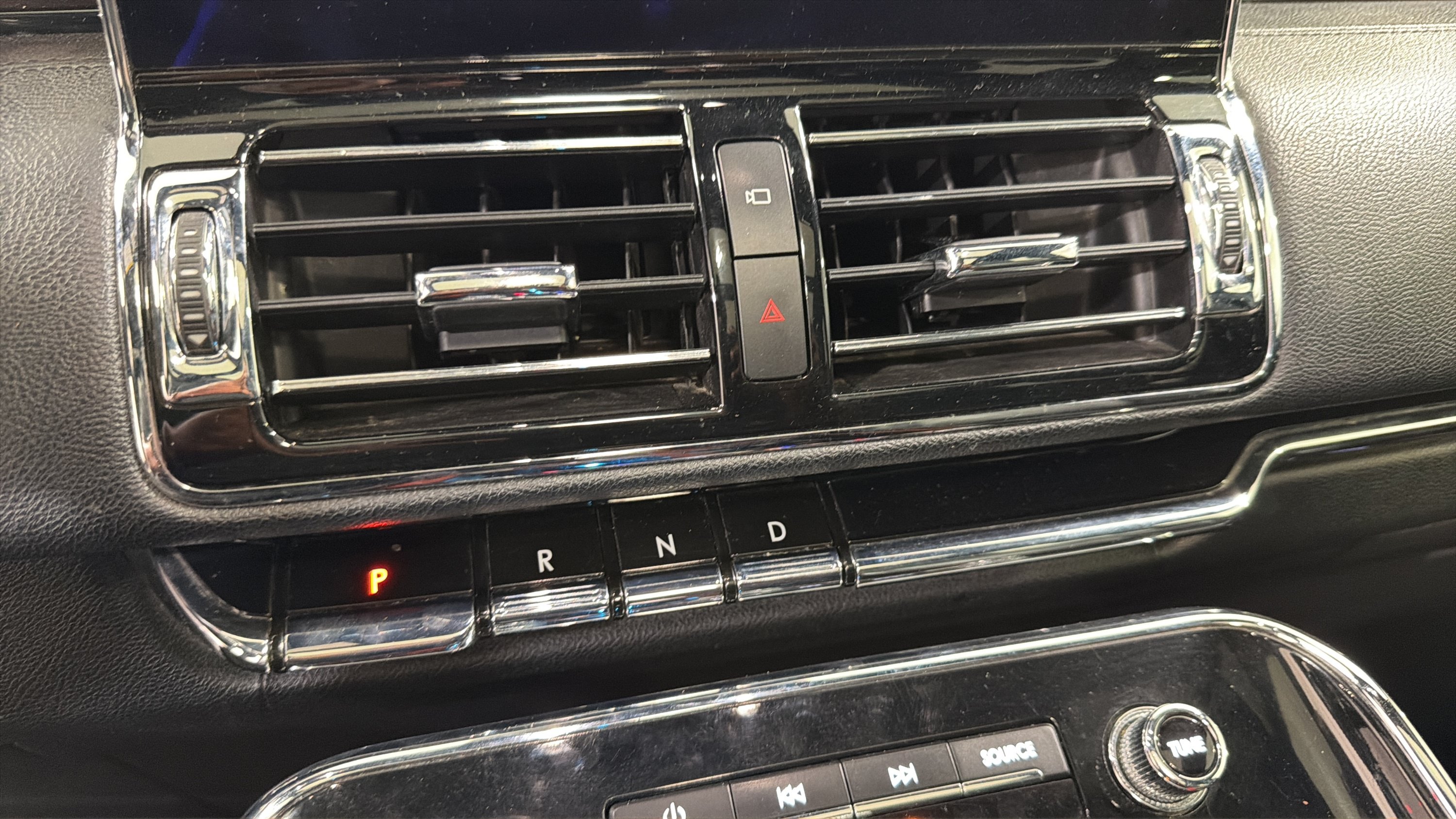Used 2020 Lincoln Navigator L Reserve RWD image 20