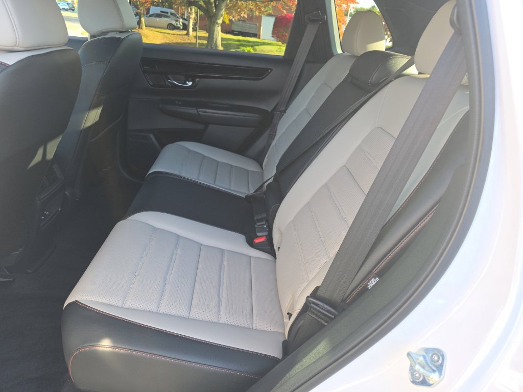 Used 2025 Honda CR-V Sport Touring image 18