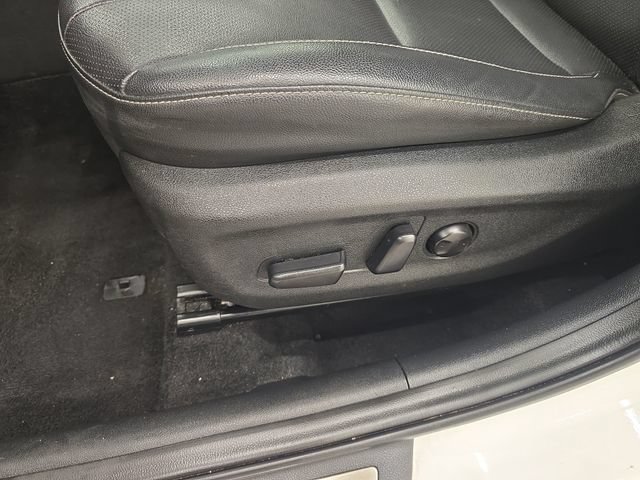 Used 2020 Kia Niro EX Premium FWD image 35