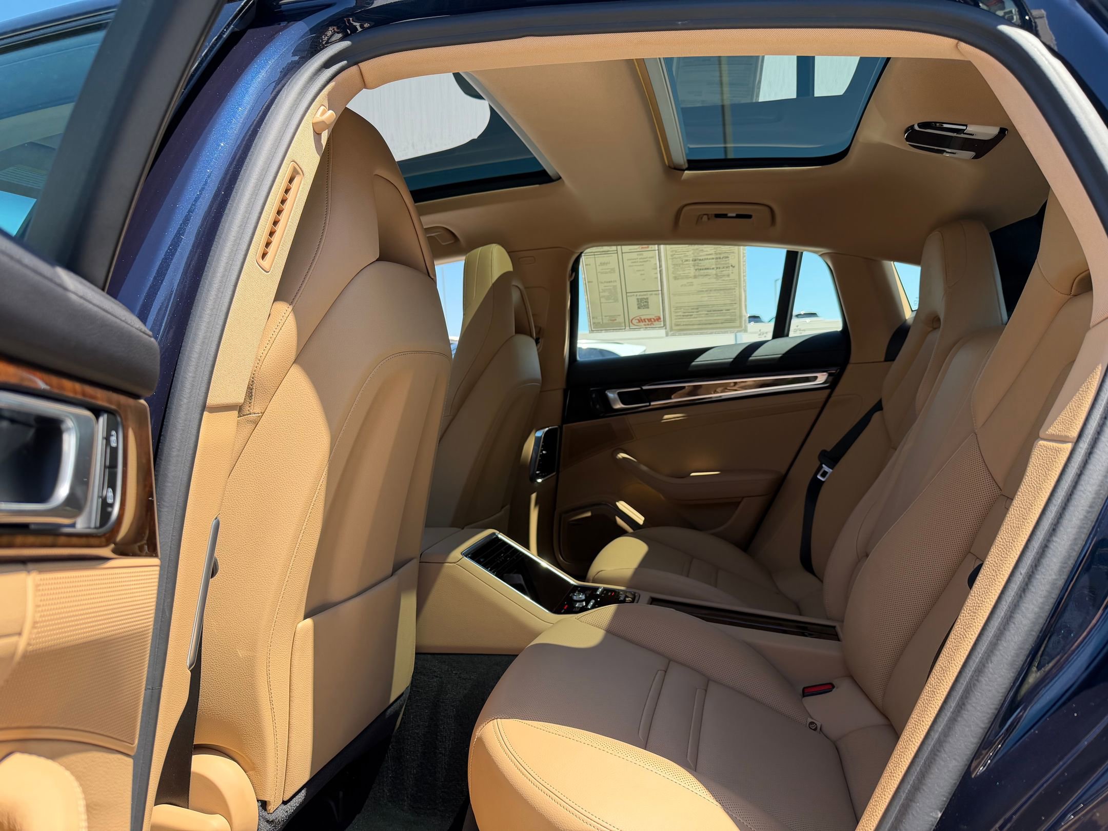 Certified 2023 Porsche Panamera 4 Platinum Edition AWD/4WD image 20