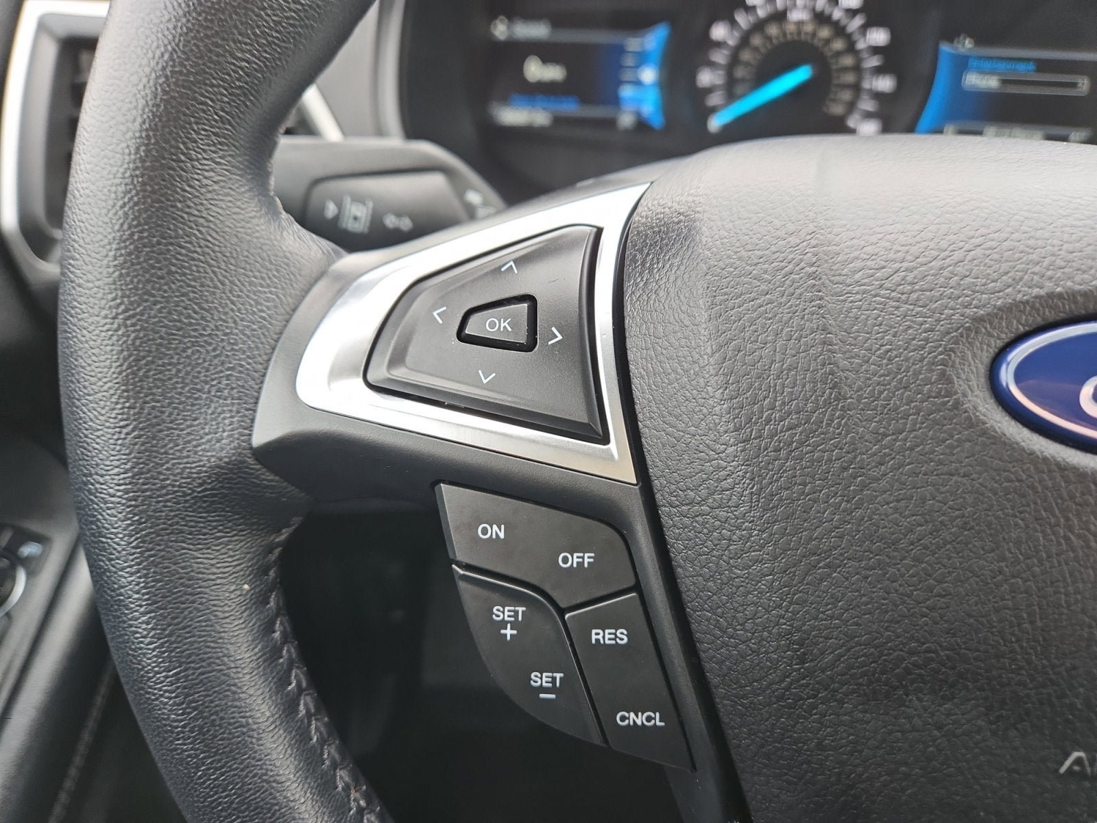 Certified 2023 Ford Edge SEL w/ Convenience Package AWD/4WD image 14