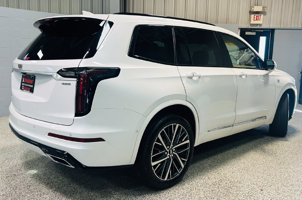 Used 2022 Cadillac XT6 Sport w/ Platinum Package AWD/4WD image 6