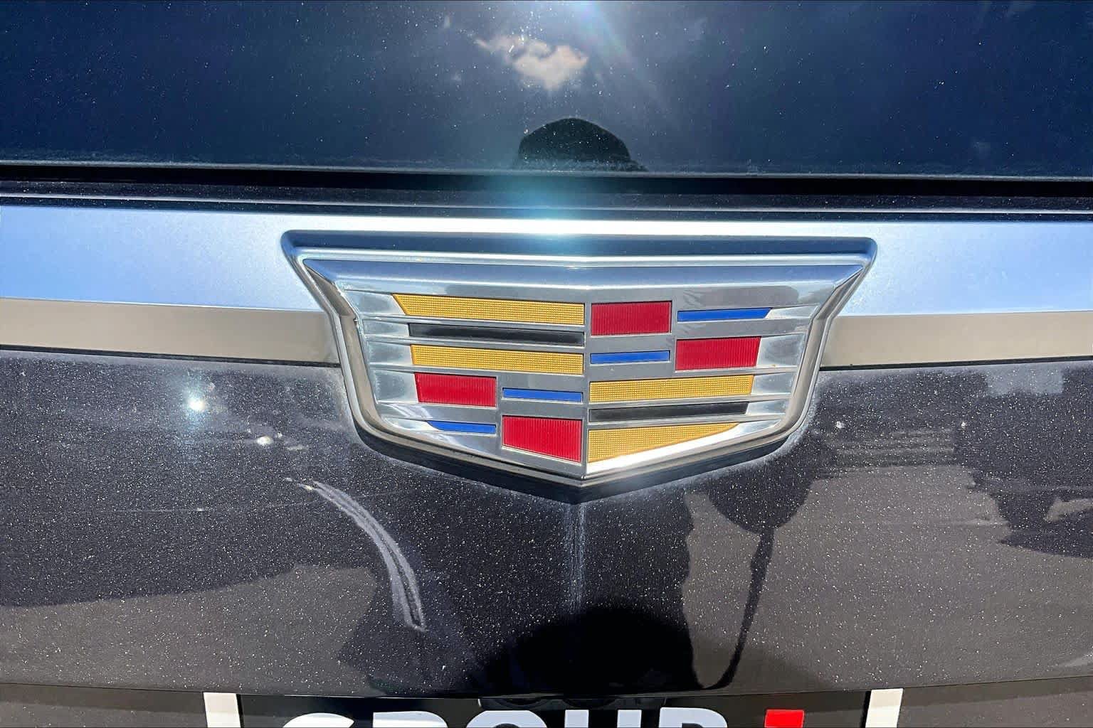 Used 2018 Cadillac Escalade ESV Luxury RWD image 31