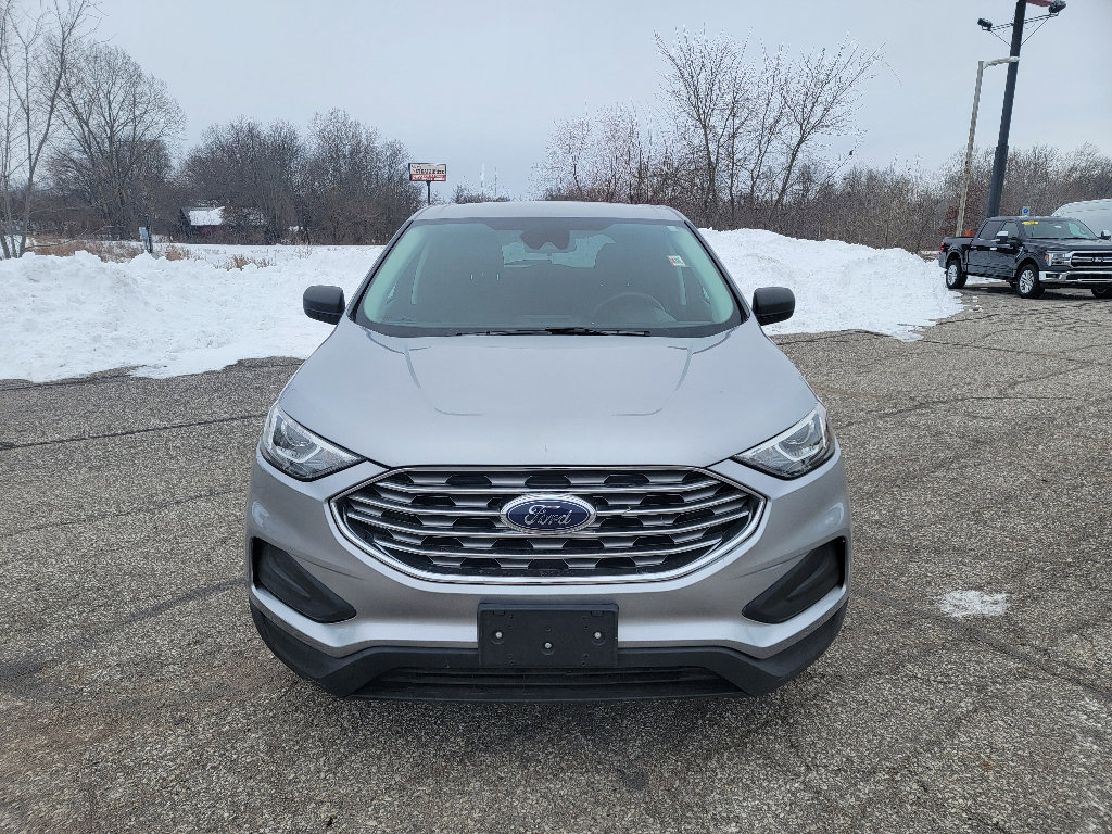 Used 2020 Ford Edge SE image 2