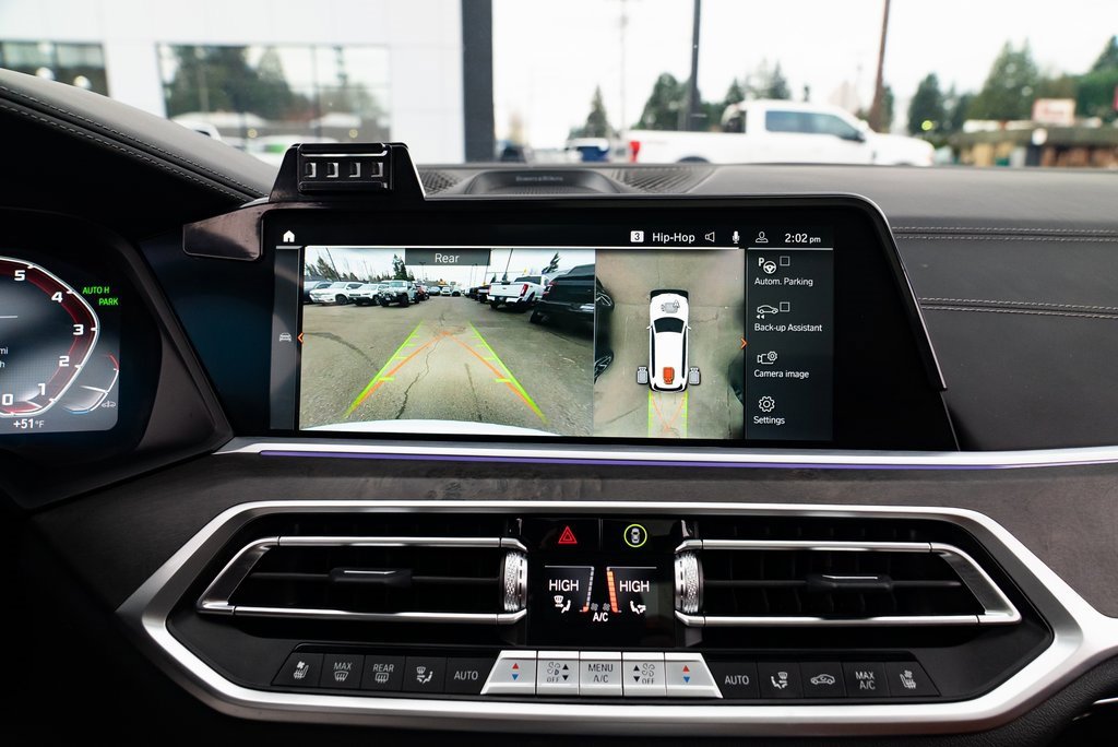 Used 2022 BMW X7 M50i image 16