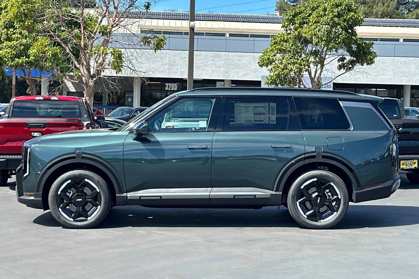 New 2027 Kia Telluride EX w/ Towing Package FWD image 8
