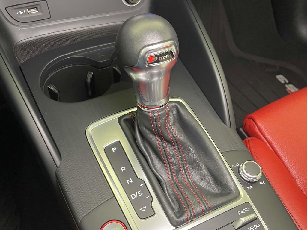 Used 2018 Audi S3 Premium Plus image 32