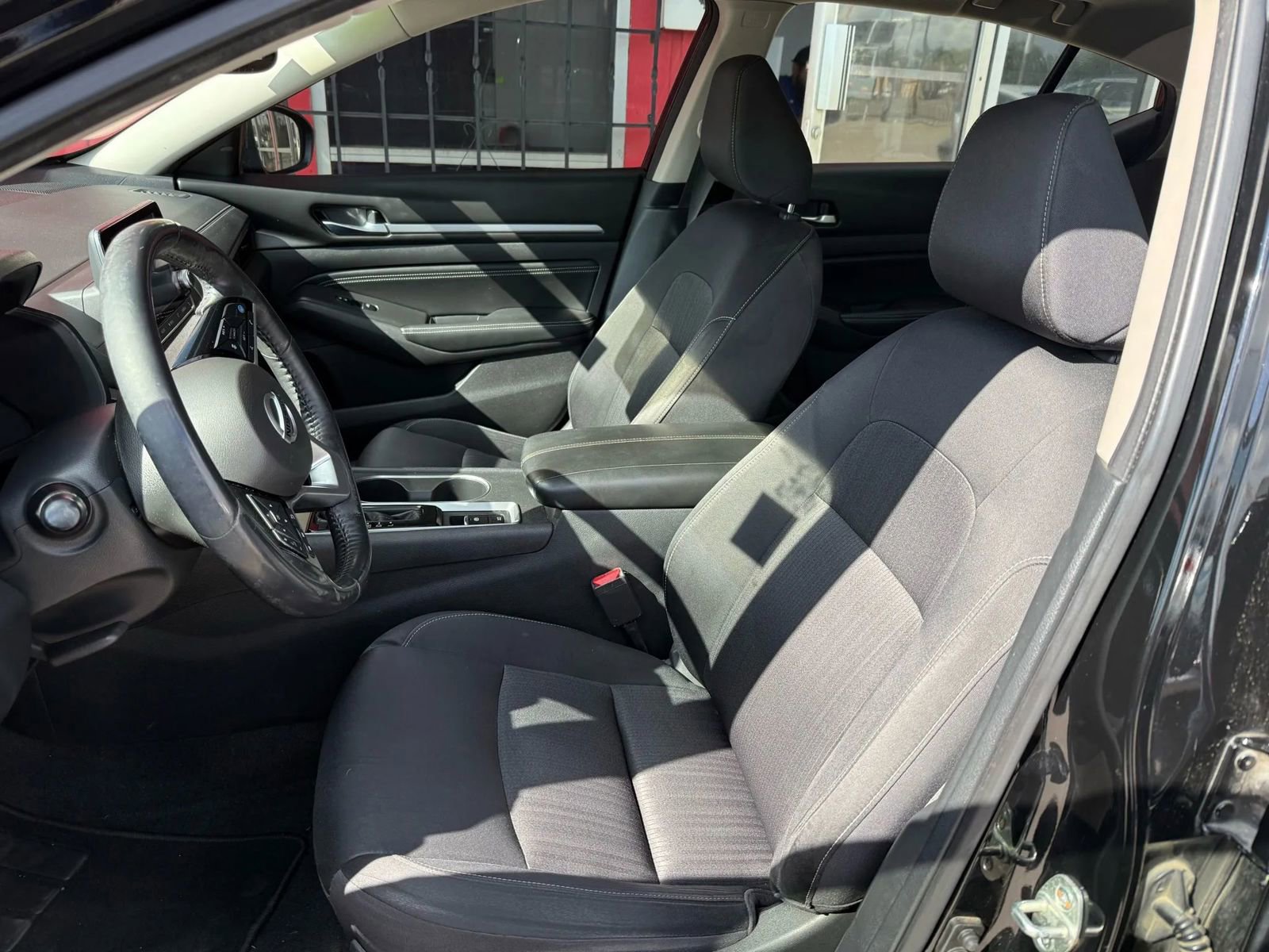 Used 2019 Nissan Altima 2.5 SV image 9