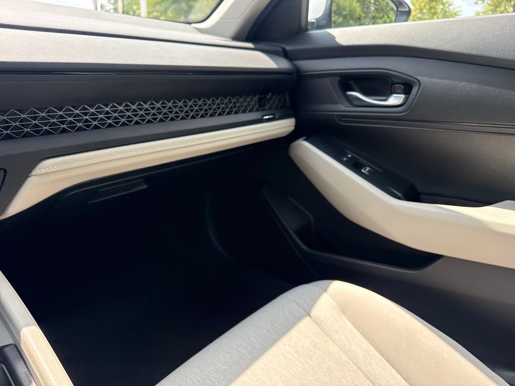 Used 2024 Honda Accord LX image 17