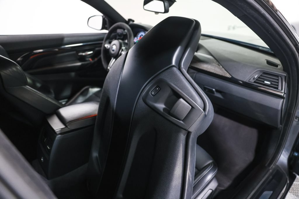 Used 2015 BMW M4 Coupe RWD image 31