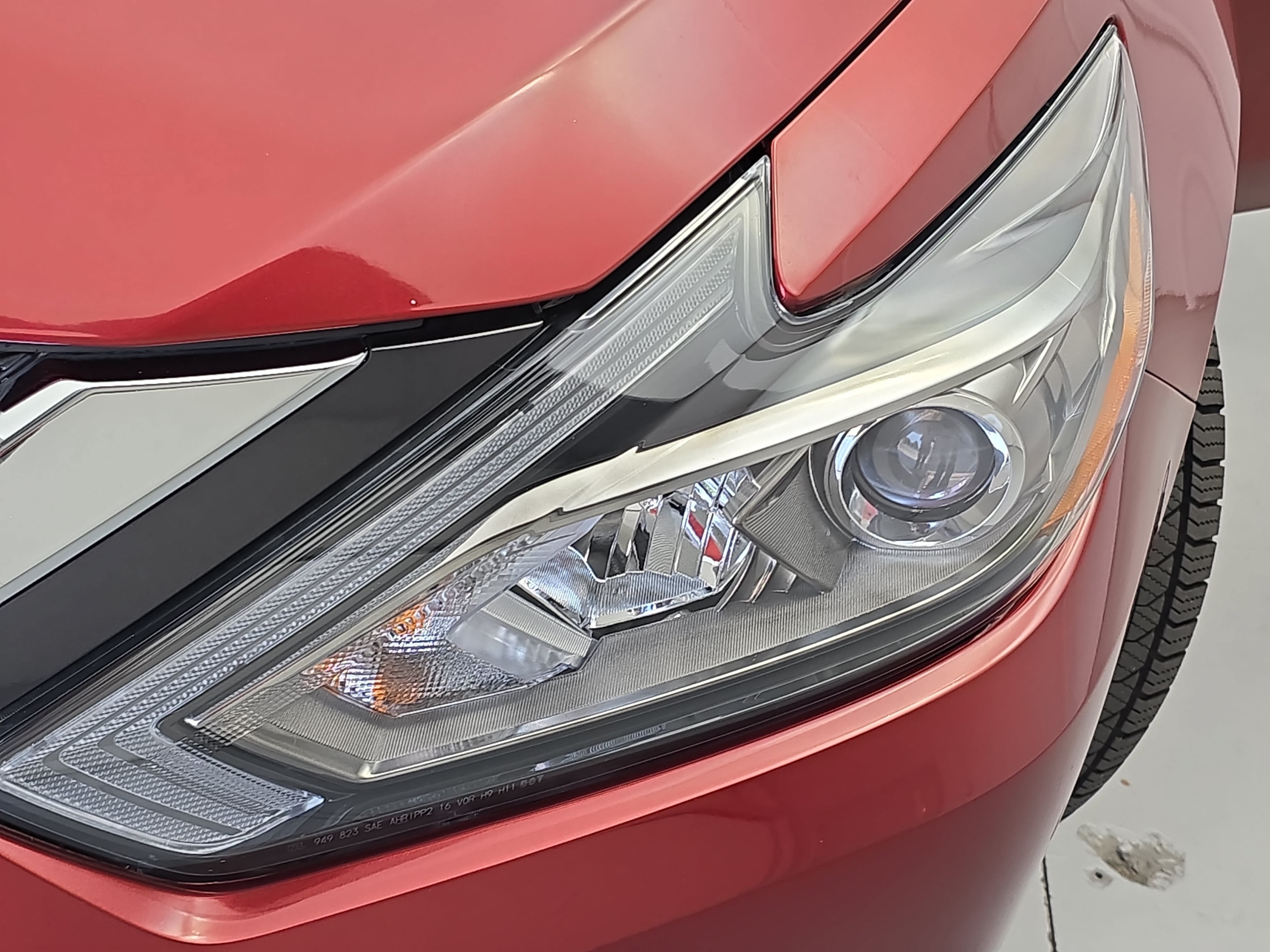 Used 2016 Nissan Altima 2.5 SR w/ Interior Lighting Package FWD image 29