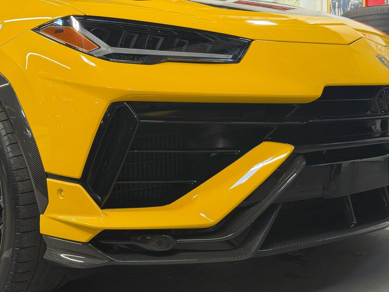 Used 2023 Lamborghini Urus Performante AWD/4WD image 15