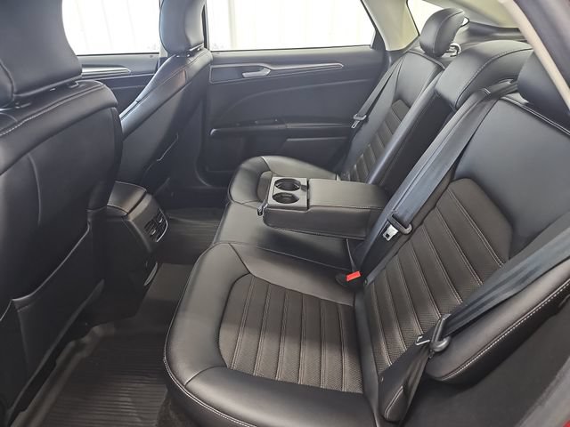 Used 2017 Ford Fusion SE w/ Equipment Group 201A FWD image 34