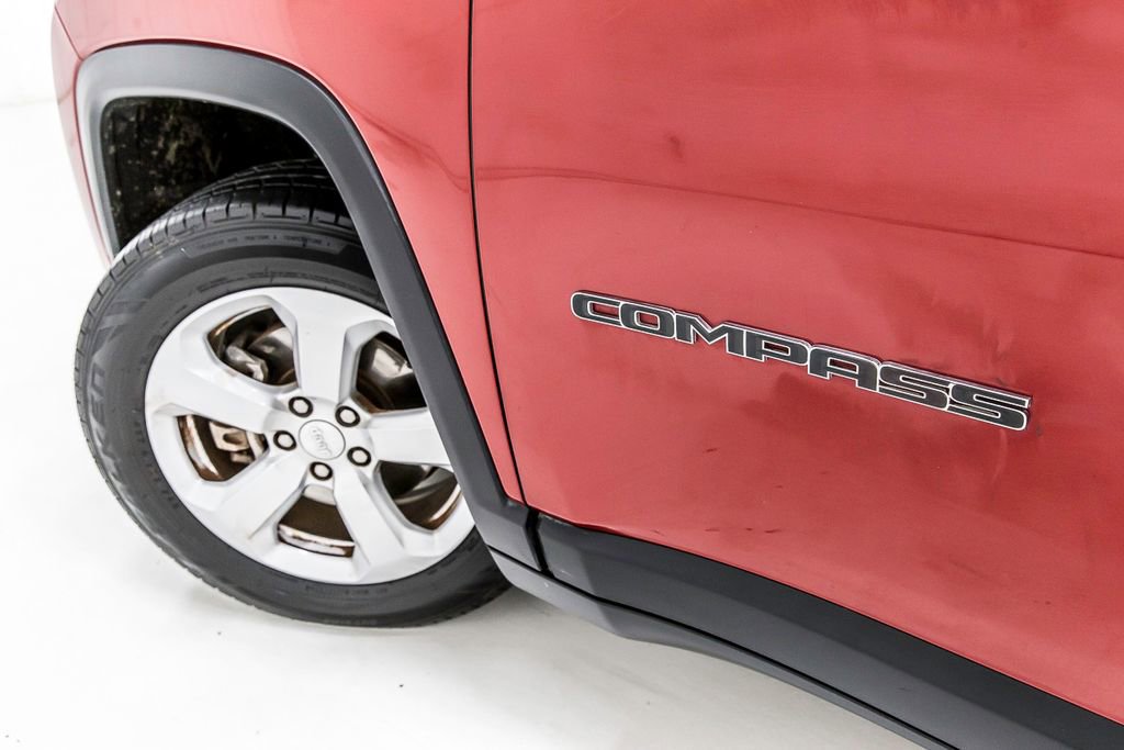 Used 2018 Jeep Compass Latitude w/ Popular Equipment Group AWD/4WD image 12