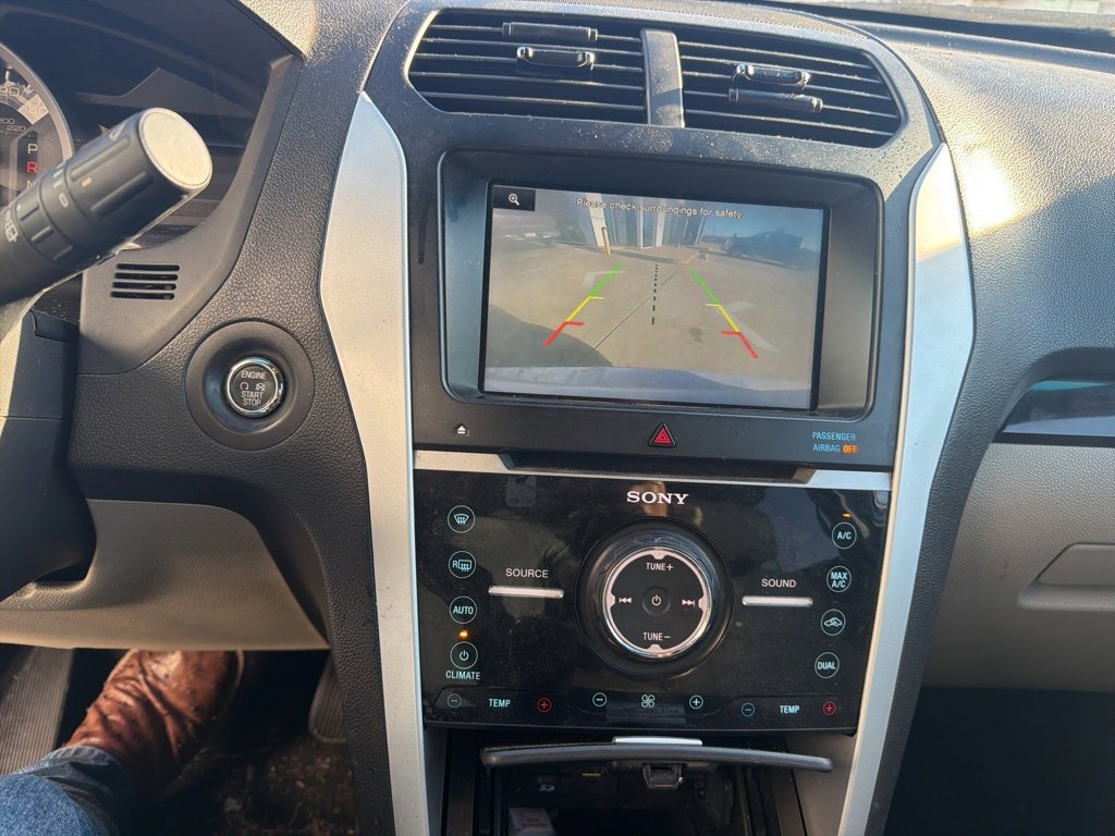 Used 2015 Ford Explorer Limited image 10