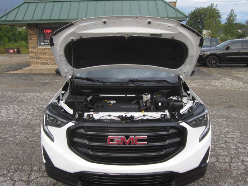 Used 2021 GMC Terrain SLE w/ Driver Convenience Package FWD image 30