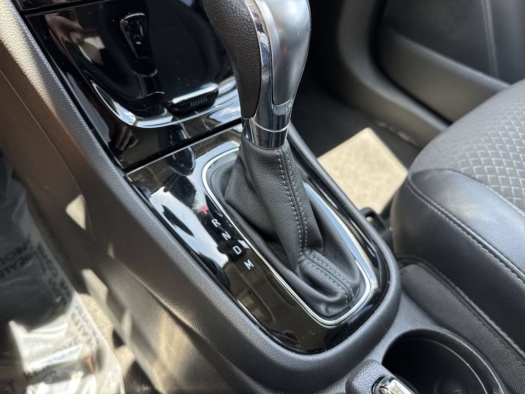 Used 2021 Buick Encore Preferred w/ Safety Package FWD image 52