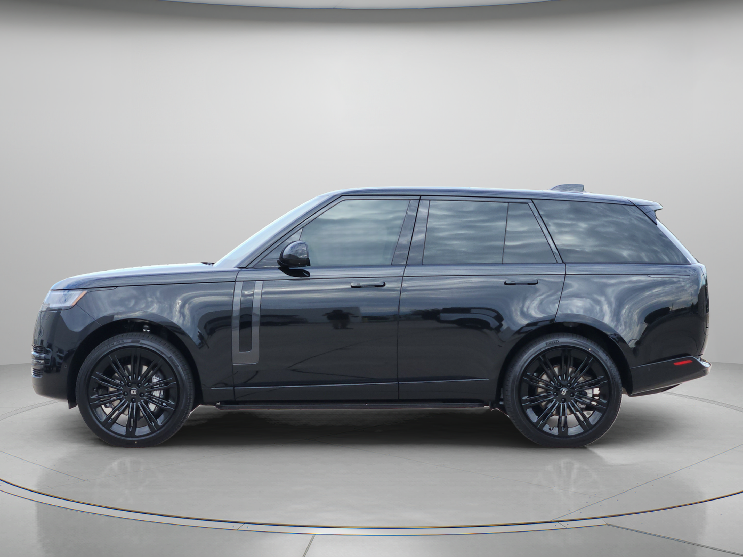 New 2027 Land Rover Range Rover SE AWD/4WD image 2