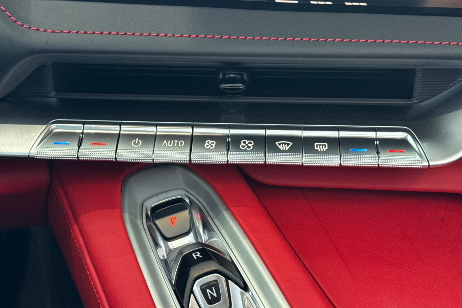 New 2026 Chevrolet Corvette Stingray Premium Cpe w/ Z51 Performance Package image 18
