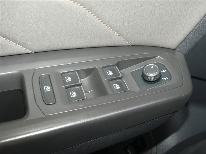 Used 2022 Volkswagen Atlas SE w/ Panoramic Sunroof Package FWD image 20