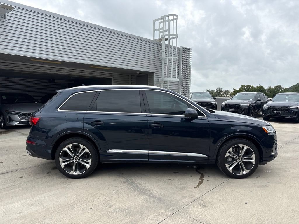 Used 2023 Audi Q7 3.0T Premium Plus AWD/4WD image 4