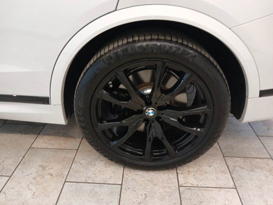 Used 2024 BMW X7 M60i w/ Executive Package image 53