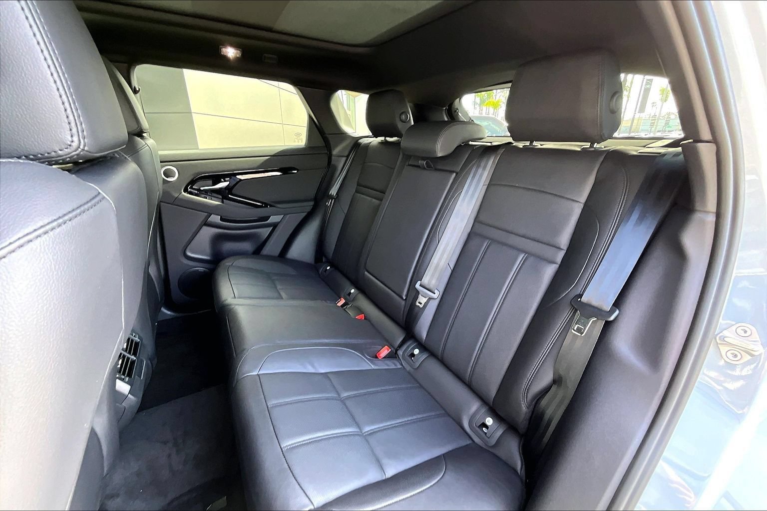 New 2026 Land Rover Range Rover Evoque S AWD/4WD image 10