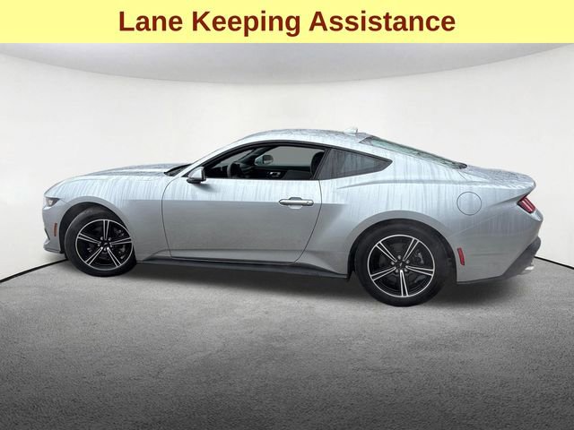 Used 2025 Ford Mustang Coupe image 6