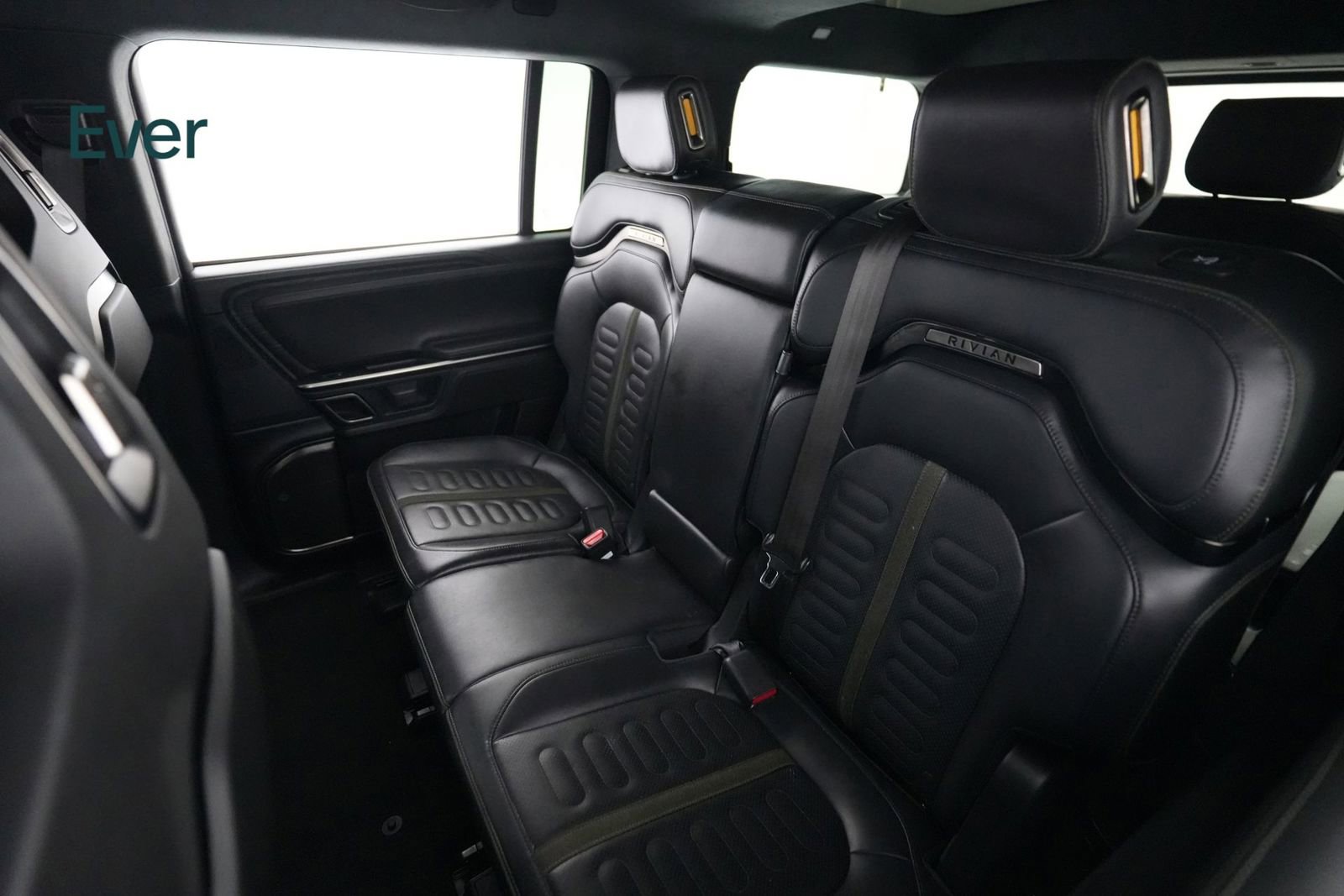 Used 2024 Rivian R1S Adventure image 24