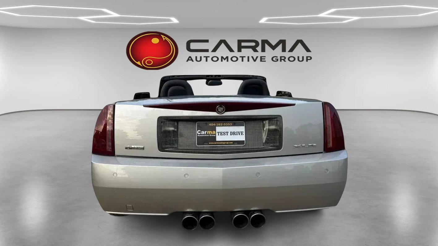 Used 2004 Cadillac XLR RWD image 4