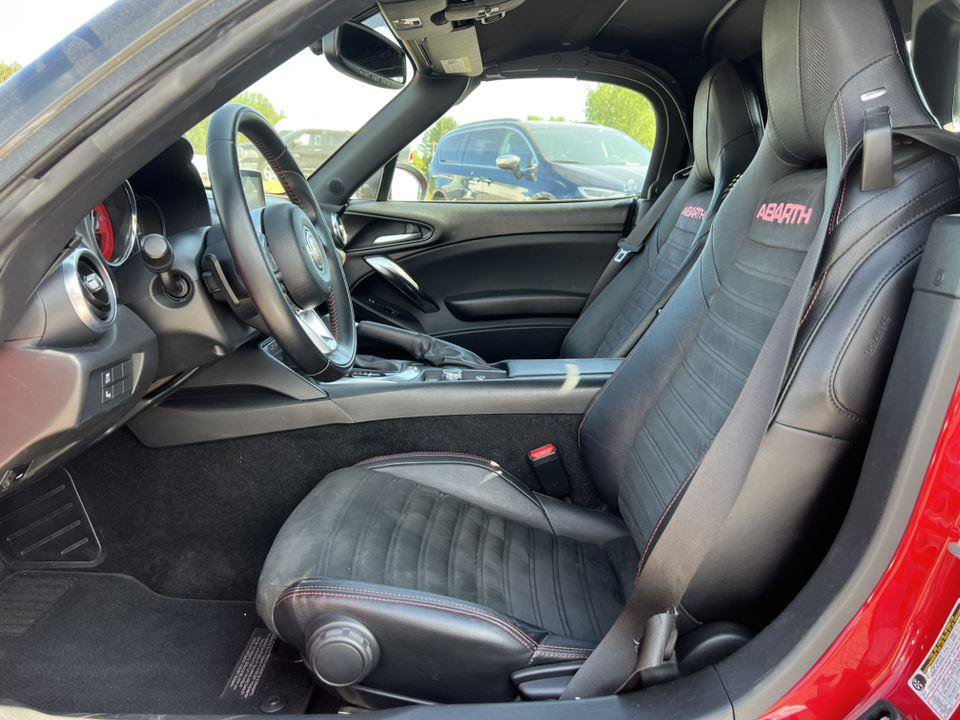 Used 2019 FIAT 124 Spider Abarth w/ Convenience Group RWD image 5