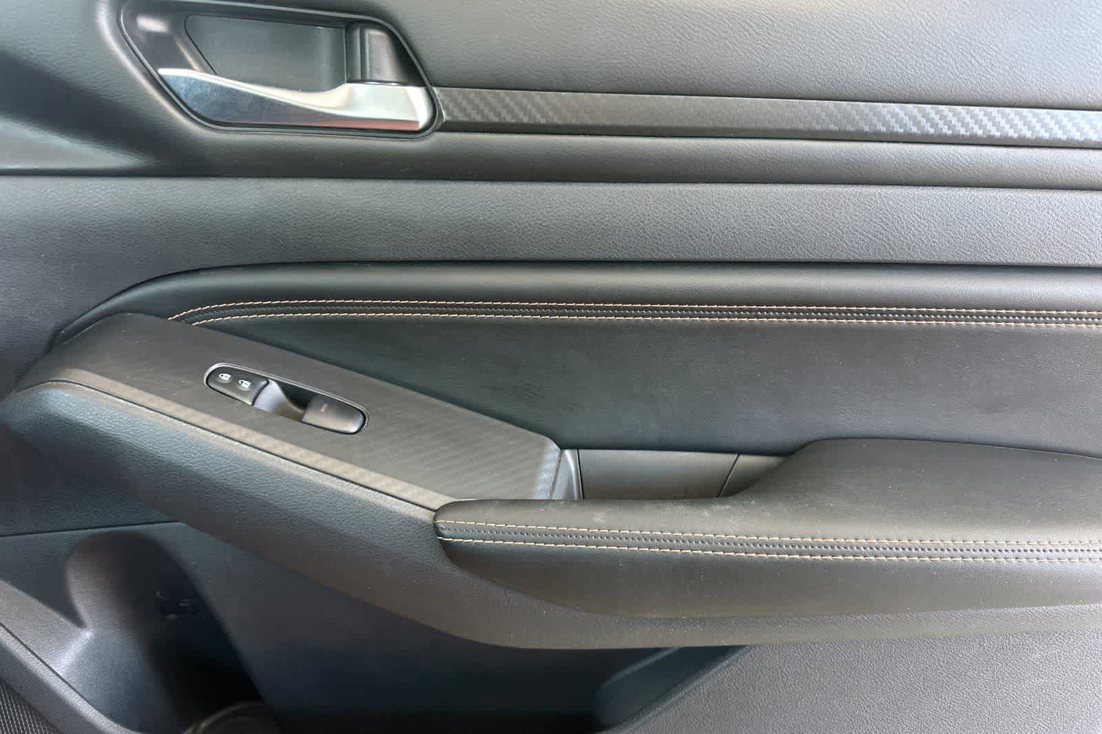 Used 2021 Nissan Altima 2.5 SR FWD image 17
