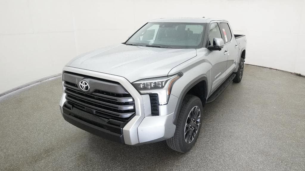 New 2026 Toyota Tundra Limited AWD/4WD image 16